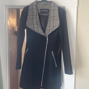 Black and houndstooth flared wool coat
